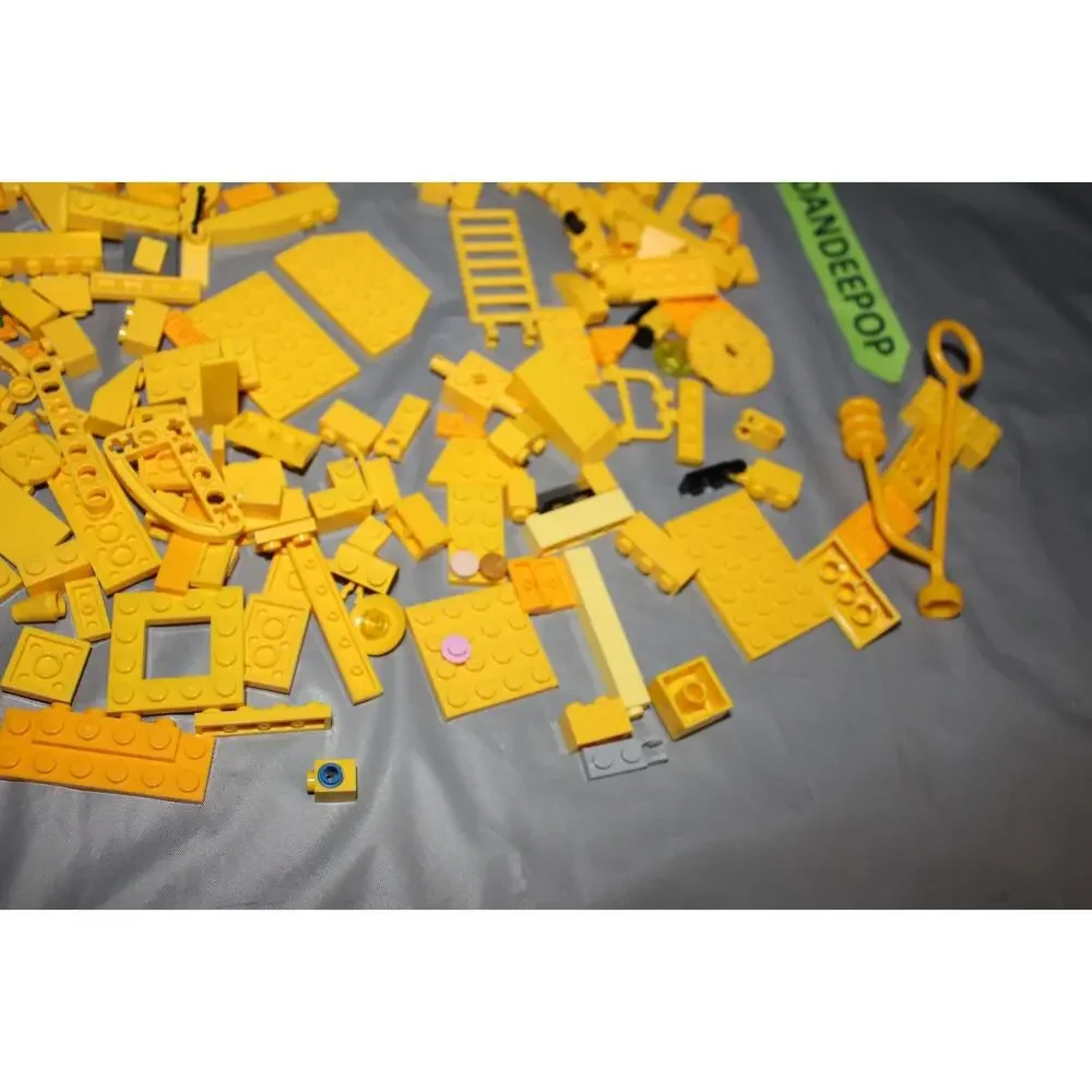 Lego 560+ All Yellow Multi Set Assorted Bricks And Pieces Toys City, Dino, Sub +